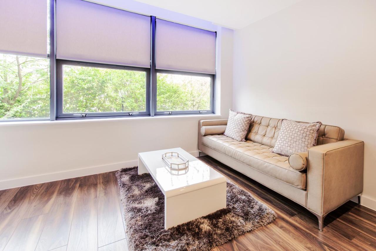City Stay Apartments - Centro Милтон-Кейнс Экстерьер фото