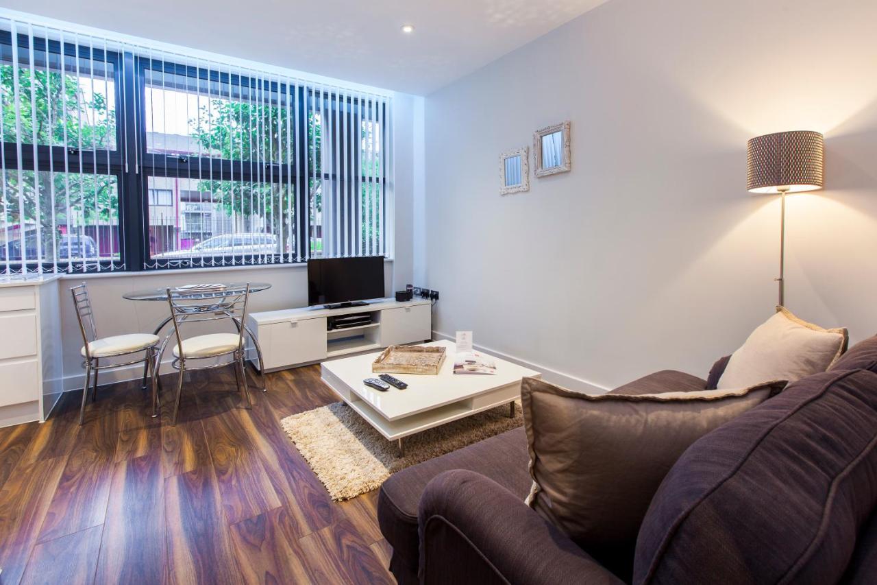 City Stay Apartments - Centro Милтон-Кейнс Экстерьер фото